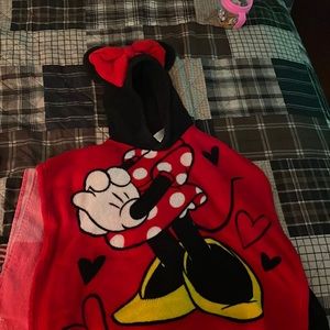 Minnie Mouse poncho